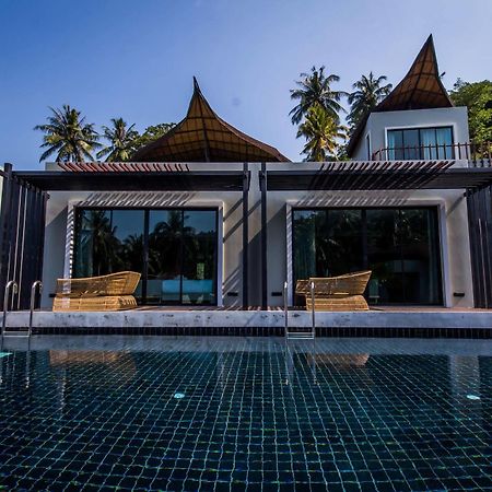 Villa By The Tarna Koh Tao Exterior photo